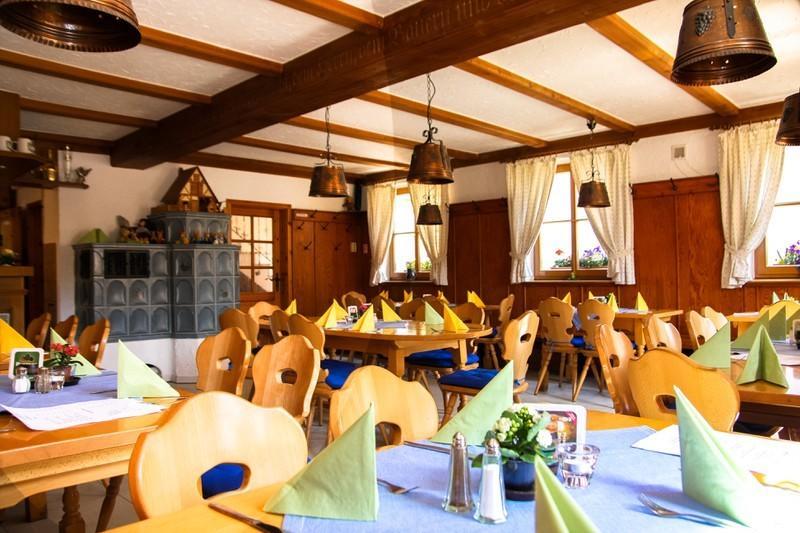 Zur Frischen Quelle Hotel Оберасбах Екстериор снимка