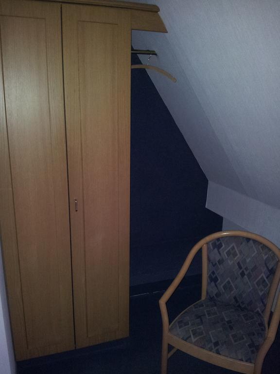 Zur Frischen Quelle Hotel Оберасбах Стая снимка
